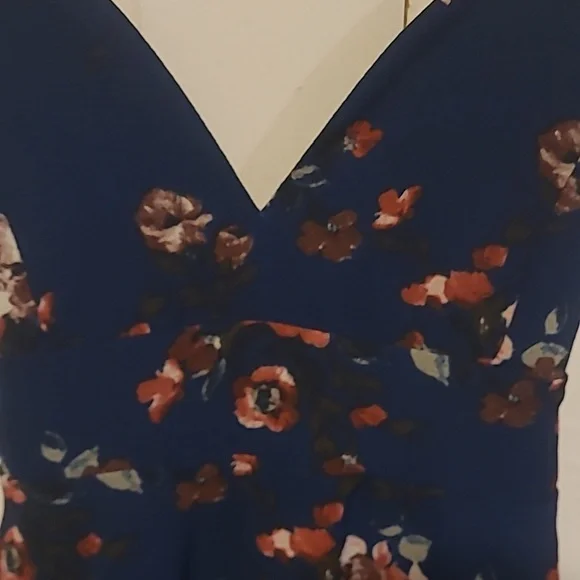 Windsor Navy Floral Dress - Picture 2 of 6